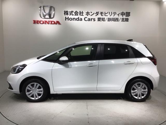 フィット ｅ：ＨＥＶホーム　ＨＳＥＮＳＩＮＧ　新車保証試乗車　ワンオ－ナ－　ナビＶＸＵ－２４５ＦＴＩ　ＴＶ　Ｒカメラ　ＣＤ録音　ＢＴオーディオ　ＤＶＤ　ＥＴＣ　ＬＥＤライト　ＶＳＡ　クルコン　スマ－トキ－　盗難防止装置　１オナ（47枚目）