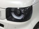 LEDヘッドライトは、点灯の瞬間から最大光量を発揮し、突然暗くなるトンネルなどでの安定感を高めます。