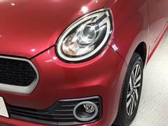 ＬＥＤヘッドライトは、点灯の瞬間から最大光量を発揮し、突然暗くなるトンネルなどでの安定感を高めます。 6