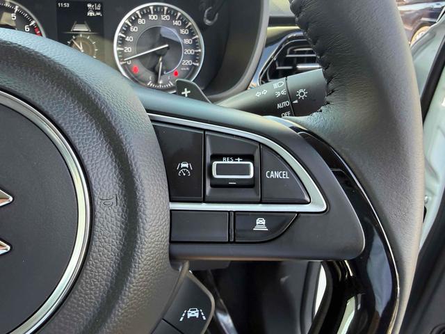 フロンクス ベースグレード　４ＷＤ　ＥＴＣ　全周囲カメラ　クリアランスソナー　オートクルーズコントロール　レーンアシスト　衝突被害軽減システム　ナビ　ＴＶ　オートライト　ＬＥＤヘッドランプ　アルミホイール　スマートキー（11枚目）