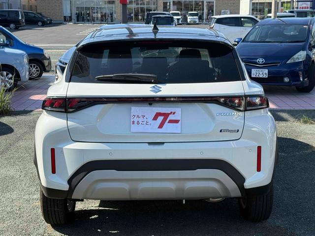 フロンクス ベースグレード　４ＷＤ　ＥＴＣ　全周囲カメラ　クリアランスソナー　オートクルーズコントロール　レーンアシスト　衝突被害軽減システム　ナビ　ＴＶ　オートライト　ＬＥＤヘッドランプ　アルミホイール　スマートキー（17枚目）