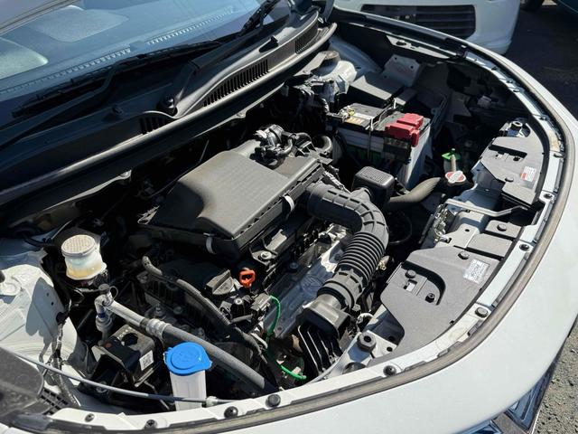 フロンクス ベースグレード　４ＷＤ　ＥＴＣ　全周囲カメラ　クリアランスソナー　オートクルーズコントロール　レーンアシスト　衝突被害軽減システム　ナビ　ＴＶ　オートライト　ＬＥＤヘッドランプ　アルミホイール　スマートキー（20枚目）