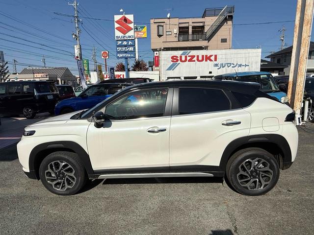 フロンクス ベースグレード　４ＷＤ　ＥＴＣ　全周囲カメラ　クリアランスソナー　オートクルーズコントロール　レーンアシスト　衝突被害軽減システム　ナビ　ＴＶ　オートライト　ＬＥＤヘッドランプ　アルミホイール　スマートキー（21枚目）