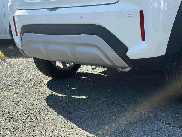 フロンクス ベースグレード　４ＷＤ　ＥＴＣ　全周囲カメラ　クリアランスソナー　オートクルーズコントロール　レーンアシスト　衝突被害軽減システム　ナビ　ＴＶ　オートライト　ＬＥＤヘッドランプ　アルミホイール　スマートキー（23枚目）