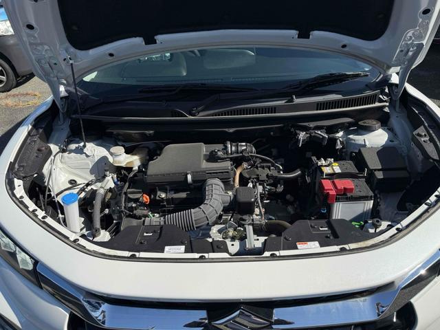 フロンクス ベースグレード　４ＷＤ　ＥＴＣ　全周囲カメラ　クリアランスソナー　オートクルーズコントロール　レーンアシスト　衝突被害軽減システム　ナビ　ＴＶ　オートライト　ＬＥＤヘッドランプ　アルミホイール　スマートキー（36枚目）