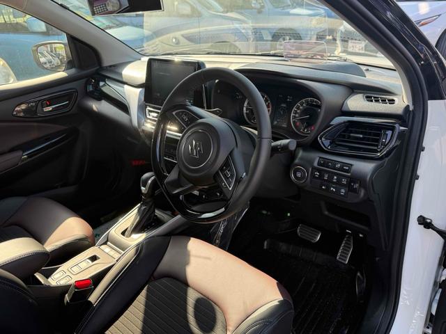 フロンクス ベースグレード　４ＷＤ　ＥＴＣ　全周囲カメラ　クリアランスソナー　オートクルーズコントロール　レーンアシスト　衝突被害軽減システム　ナビ　ＴＶ　オートライト　ＬＥＤヘッドランプ　アルミホイール　スマートキー（66枚目）