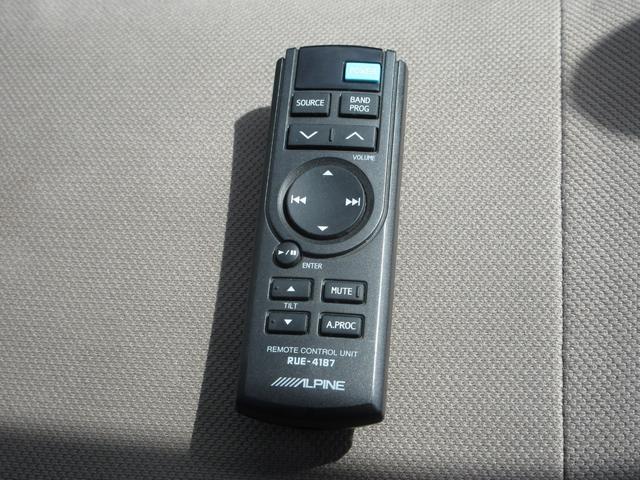 /禁煙車/LEDヘッドライト/スマートキー/プッシュスタート/社外オーディオ/純正14インチアルミホイール/ドアバイザー/第三者機関鑑定/消毒除菌(18枚目)