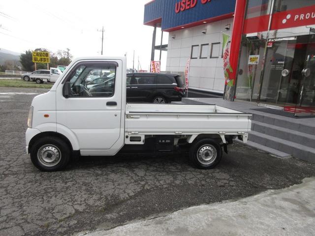 KCエアコン・パワステ 1年保証付 走行59千km 5速マニュアル車 パートタイム4WD 高低二段切替式後輪駆動ベース AM・FMラジオ エアコン パワーステアリング タイミングチェーン 2人乗 軽トラック(26枚目)