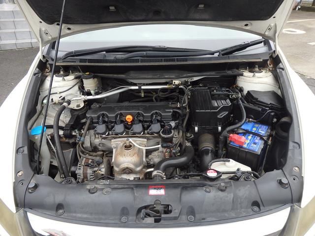 ストリーム RSZ 1年保証付 バックカメラ ETC HIDヘッドライト オートライト キーレスエントリー パドルシフト オートエアコン 電動格納ミラー バニティミラー フォグランプ 純正アルミホイール パワーウィンドウ(55枚目)