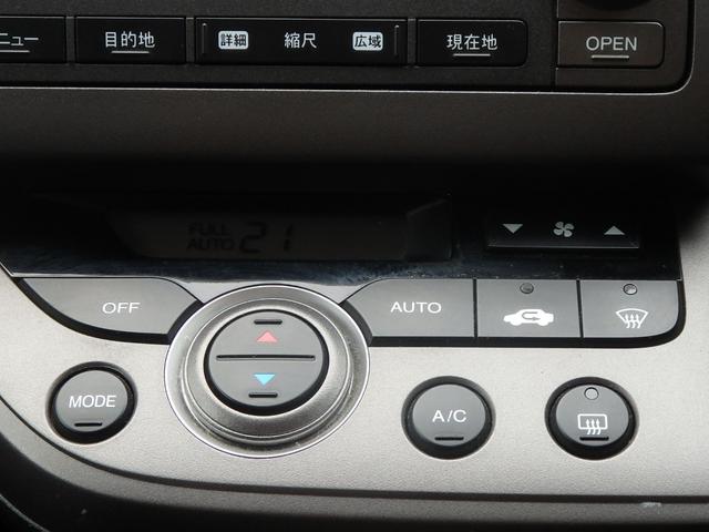 ストリーム RSZ特別仕様車 HDDナビエディション 1年保証付 純正HDDナビ バックカメラ ETC HIDヘッドライト オートライト パドルシフト CD・DVD再生 キーレスエントリー ステアリングスイッチ オートエアコン フォグランプ 電格ミラー(17枚目)