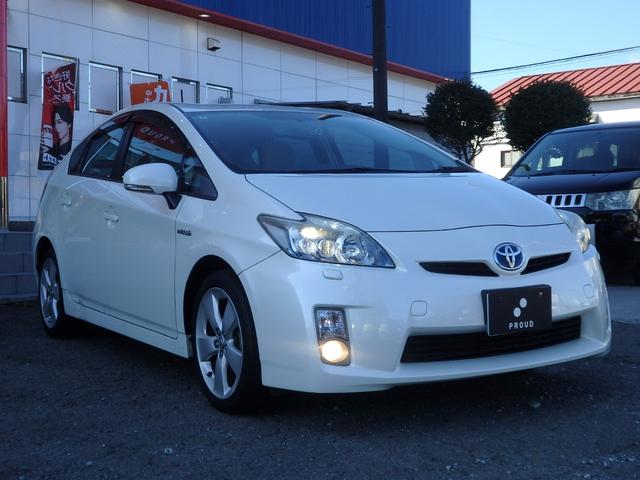 プリウス Ｓツーリングセレクション　１年保証付　車検令和９年８月迄　純正ナビ　フルセグＴＶ　前後ドライブレコーダー　バックカメラ　Ｂｌｕｅｔｏｏｔｈ　ＥＴＣ　ＣＤ・ＤＶＤ再生　ステアリングスイッチ　ＬＥＤヘッドライト　プッシュスタート（5枚目）