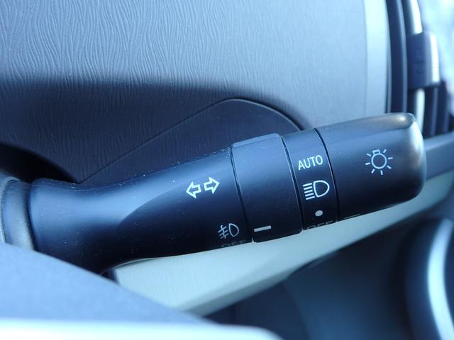 プリウス Ｓツーリングセレクション　１年保証付　車検令和９年８月迄　純正ナビ　フルセグＴＶ　前後ドライブレコーダー　バックカメラ　Ｂｌｕｅｔｏｏｔｈ　ＥＴＣ　ＣＤ・ＤＶＤ再生　ステアリングスイッチ　ＬＥＤヘッドライト　プッシュスタート（20枚目）