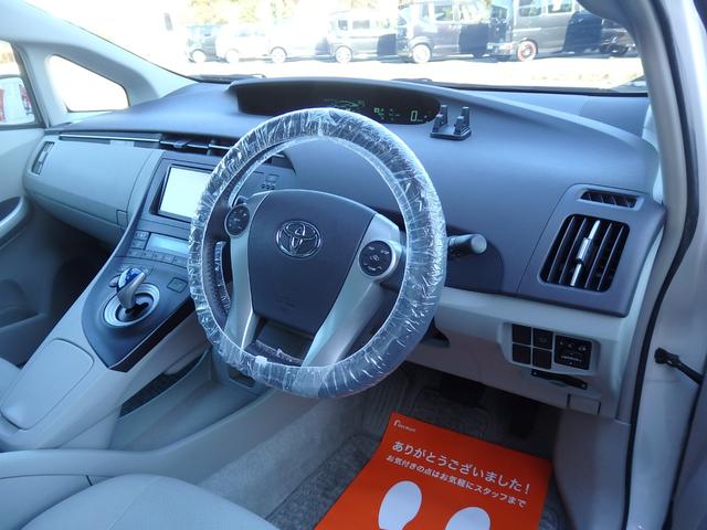 プリウス Ｓツーリングセレクション　１年保証付　車検令和９年８月迄　純正ナビ　フルセグＴＶ　前後ドライブレコーダー　バックカメラ　Ｂｌｕｅｔｏｏｔｈ　ＥＴＣ　ＣＤ・ＤＶＤ再生　ステアリングスイッチ　ＬＥＤヘッドライト　プッシュスタート（24枚目）