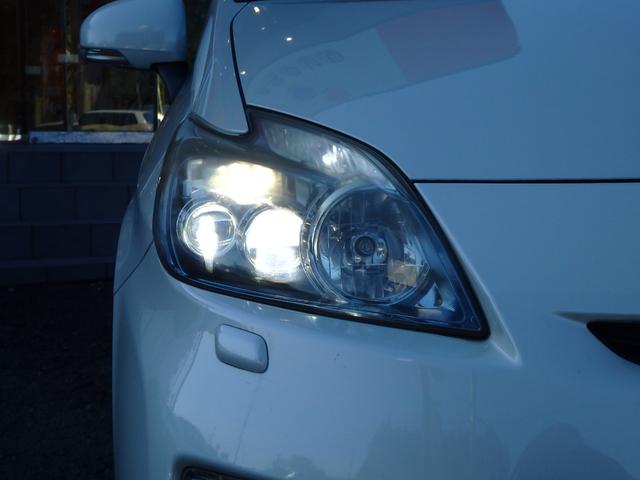 プリウス Ｓツーリングセレクション　１年保証付　車検令和９年８月迄　純正ナビ　フルセグＴＶ　前後ドライブレコーダー　バックカメラ　Ｂｌｕｅｔｏｏｔｈ　ＥＴＣ　ＣＤ・ＤＶＤ再生　ステアリングスイッチ　ＬＥＤヘッドライト　プッシュスタート（40枚目）