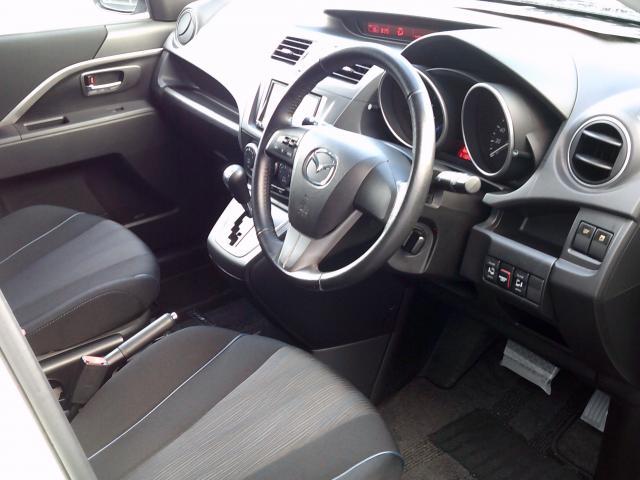 プレマシー ２０Ｓ　２０Ｓ　ナビ・ＣＤ／ＤＶＤ／ＴＶ・ＥＴＣ・横滑り防止・アイドリングストップ・両側パワースライドドア・スマートキー・バックカメラ（3枚目）