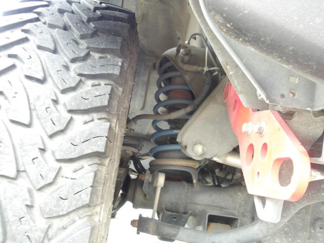 ジムニー ランドベンチャー モンスタースポーツコンプリト 1オーナー ハイトアップサスペション足回カスタム ルーフキャリアー ブースト計 社外マフラ-&グリル&前後バンパー 天井デッドニング デイトナ16インチ225/75R16(6枚目)