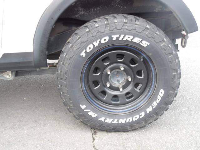 ジムニー ランドベンチャー モンスタースポーツコンプリト 1オーナー ハイトアップサスペション足回カスタム ルーフキャリアー ブースト計 社外マフラ-&グリル&前後バンパー 天井デッドニング デイトナ16インチ225/75R16(9枚目)