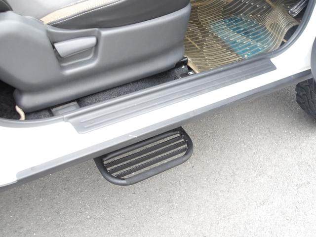 ジムニー ランドベンチャー モンスタースポーツコンプリト 1オーナー ハイトアップサスペション足回カスタム ルーフキャリアー ブースト計 社外マフラ-&グリル&前後バンパー 天井デッドニング デイトナ16インチ225/75R16(29枚目)