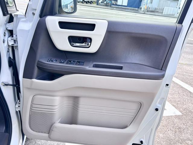 Ｎ－ＢＯＸ Ｇ・Ｌターボホンダセンシング　純正８インチナビ　フルセグＴＶ　Ｂカメラ　後席フリップダウンモニター　ドライブレコーダー　ＥＴＣ　両側電動スライドドア　衝突被害軽減システム　ＬＥＤヘッドランプ　スマートキー　修復歴無し　ターボ（37枚目）