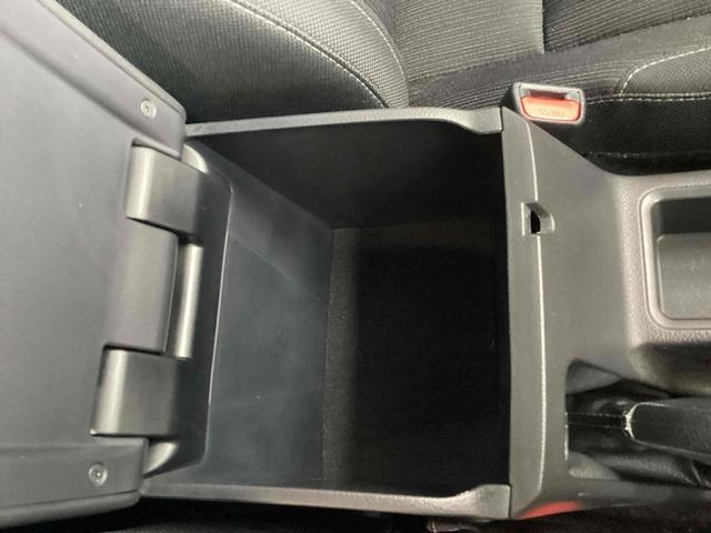 ハイラックス Ｚ　修復歴無し　４ＷＤ　クリアランスソナー　オートクルーズコントロール　レーンアシスト　ナビ　地デジＴＶ　バックカメラ　スマートキー　アイドリングストップ　電動格納ミラー　オートライト　ＥＴＣ　エアコン（25枚目）