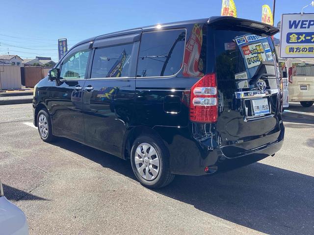 ノア  修復歴無 ETC バックカメラ ナビ 地デジTV 両側スライドドア スマートキー 電動格納ミラー 3列シート CVT CD Bluetooth エアコン パワーウィンドウ(7枚目)