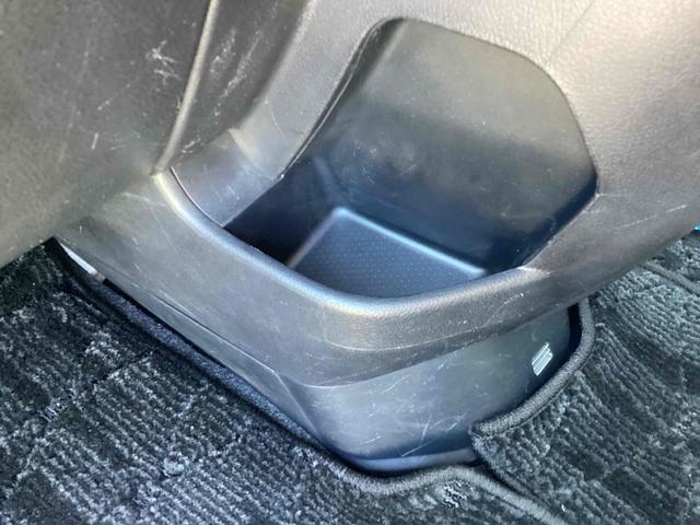 ノア  修復歴無 ETC バックカメラ ナビ 地デジTV 両側スライドドア スマートキー 電動格納ミラー 3列シート CVT CD Bluetooth エアコン パワーウィンドウ(24枚目)