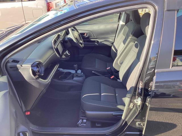 アクア S ドライブレコーダー ETC バックカメラ ナビ 地デジTV クリアランスソナー レーンアシスト 衝突被害軽減システム スマートキー 電動格納ミラー CVT CD オートエアコン(33枚目)