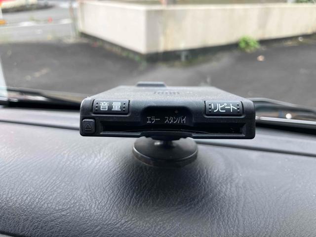 今では必需品のＥＴＣも付いております。高速道路での出入りもスムーズ。渋滞緩和にもなりエコにも繋がります。