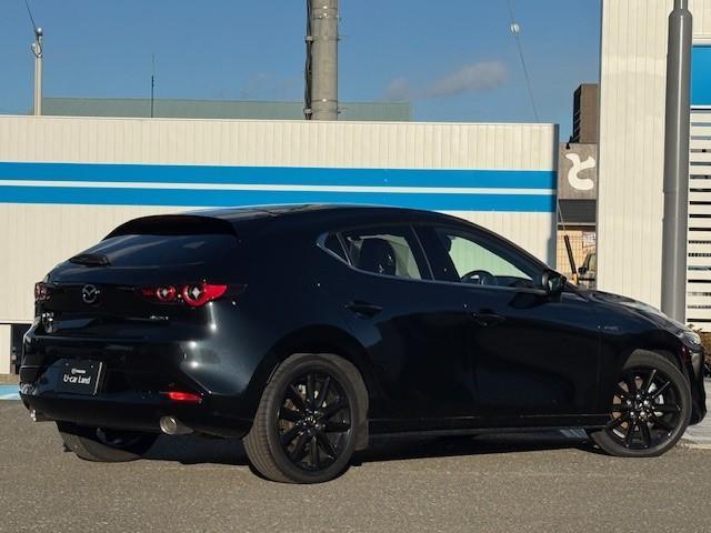 ＭＡＺＤＡ３ファストバック Ｘ　ツーリング　Ｘツーリング　バーガンディーレザーＰＫＧ　自動ブレーキ、誤発進抑制システム、レーダークルーズコントロール、Ｂｏｓｅ、電動シート、（2枚目）