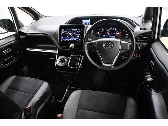 ヴォクシー ZS 煌III 衝突被害軽減システム 両側電動スライド オートクルーズコントロール LEDヘッドランプ メモリーナビ 後席モニター バックカメラ フルセグ DVD再生 CD アルミホイール スマートキー キーレス(4枚目)