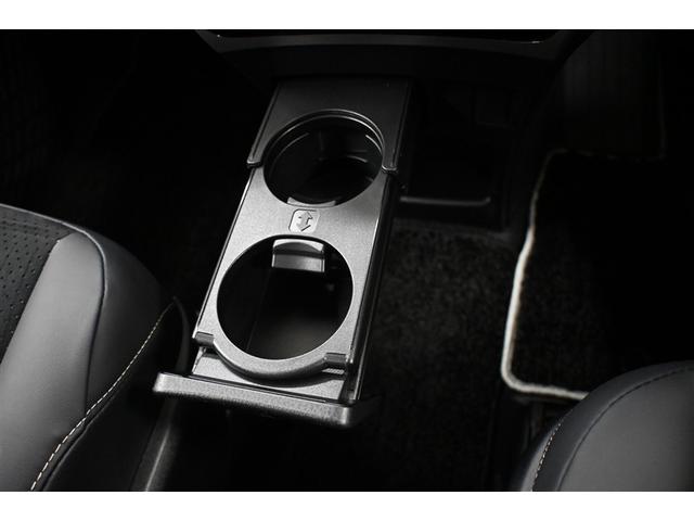 ヴォクシー ZS 煌III 衝突被害軽減システム 両側電動スライド オートクルーズコントロール LEDヘッドランプ メモリーナビ 後席モニター バックカメラ フルセグ DVD再生 CD アルミホイール スマートキー キーレス(11枚目)