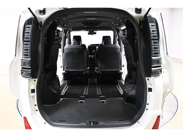 ヴォクシー ZS 煌III 衝突被害軽減システム 両側電動スライド オートクルーズコントロール LEDヘッドランプ メモリーナビ 後席モニター バックカメラ フルセグ DVD再生 CD アルミホイール スマートキー キーレス(29枚目)