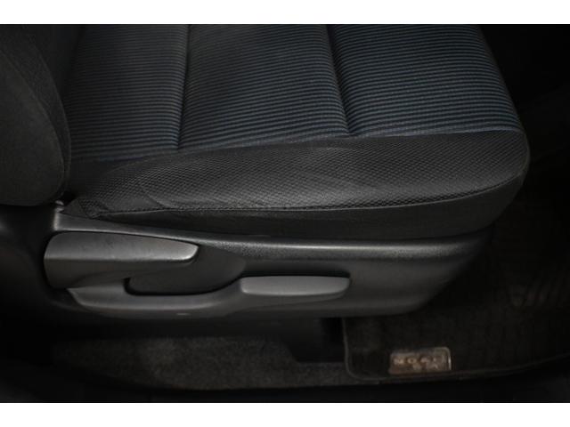 ノア X 4WD 衝突被害軽減システム 両側電動スライド オートクルーズコントロール LEDヘッドランプ メモリーナビ バックカメラ ETC ドラレコ ワンセグ ミュージックプレイヤー接続可 CD キーレス(26枚目)