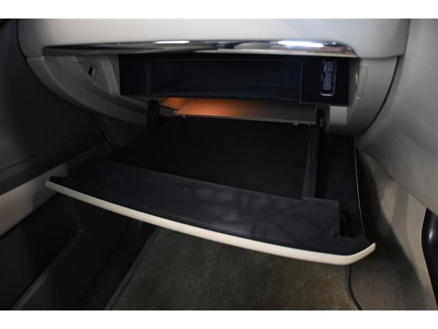 ムラーノ ２５０ＸＶ　ＦＯＵＲ　４ＷＤ　サンルーフ　革シート　オートクルーズコントロール　ＨＩＤヘッドライト　ＨＤＤナビ　バックカメラ　ＥＴＣ　フルセグ　ミュージックプレイヤー接続可　ＤＶＤ再生　ＣＤ　アルミホイール　スマートキー（16枚目）