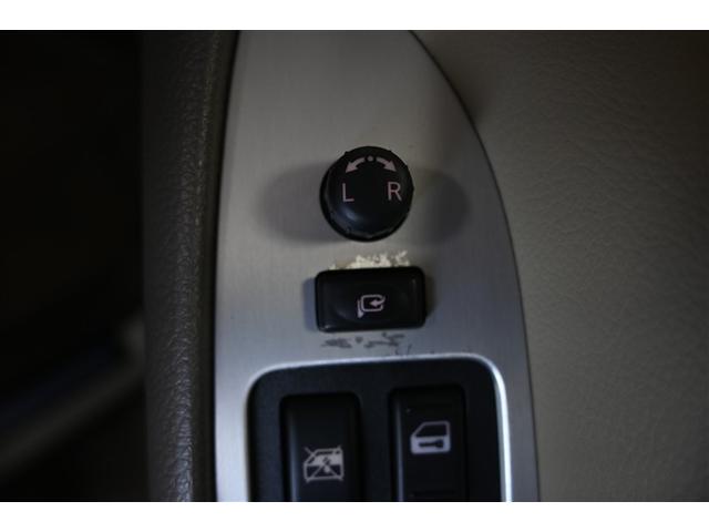ムラーノ ２５０ＸＶ　ＦＯＵＲ　４ＷＤ　サンルーフ　革シート　オートクルーズコントロール　ＨＩＤヘッドライト　ＨＤＤナビ　バックカメラ　ＥＴＣ　フルセグ　ミュージックプレイヤー接続可　ＤＶＤ再生　ＣＤ　アルミホイール　スマートキー（24枚目）