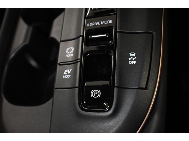 クラウンクロスオーバー Gアドバンスド・レザーパッケージ 4WD ハイブリッド 衝突被害軽減システム 革シート オートクルーズコントロール LEDヘッドランプ 100V電源 バックカメラ ETC ドラレコ フルセグ ミュージックプレイヤー接続可 スマートキー(14枚目)