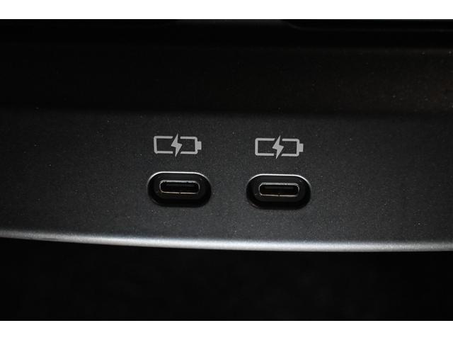 クラウンクロスオーバー Gアドバンスド・レザーパッケージ 4WD ハイブリッド 衝突被害軽減システム 革シート オートクルーズコントロール LEDヘッドランプ 100V電源 バックカメラ ETC ドラレコ フルセグ ミュージックプレイヤー接続可 スマートキー(17枚目)