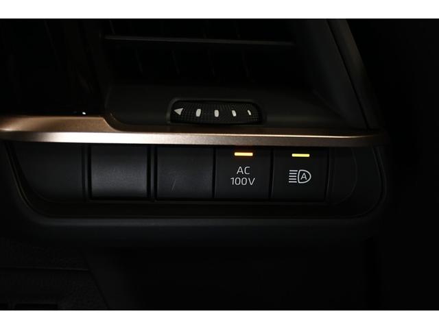 クラウンクロスオーバー Gアドバンスド・レザーパッケージ 4WD ハイブリッド 衝突被害軽減システム 革シート オートクルーズコントロール LEDヘッドランプ 100V電源 バックカメラ ETC ドラレコ フルセグ ミュージックプレイヤー接続可 スマートキー(22枚目)