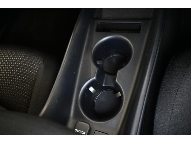 プリウス Ｓ　ハイブリッド　衝突被害軽減システム　オートクルーズコントロール　ＬＥＤヘッドランプ　１００Ｖ電源　メモリーナビ　バックカメラ　ＥＴＣ　ワンセグ　ミュージックプレイヤー接続可　ＣＤ　アルミホイール（14枚目）