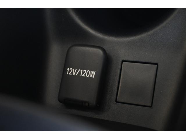 プリウス Ｓ　ハイブリッド　衝突被害軽減システム　オートクルーズコントロール　ＬＥＤヘッドランプ　１００Ｖ電源　メモリーナビ　バックカメラ　ＥＴＣ　ワンセグ　ミュージックプレイヤー接続可　ＣＤ　アルミホイール（15枚目）