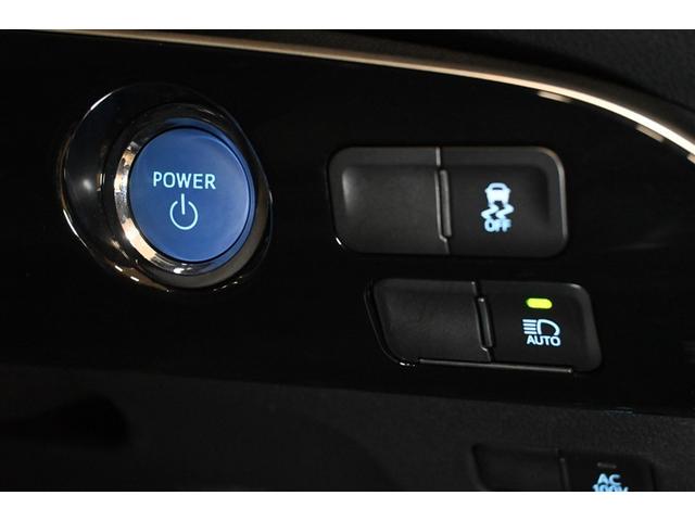 プリウス Ｓ　ハイブリッド　衝突被害軽減システム　オートクルーズコントロール　ＬＥＤヘッドランプ　１００Ｖ電源　メモリーナビ　バックカメラ　ＥＴＣ　ワンセグ　ミュージックプレイヤー接続可　ＣＤ　アルミホイール（22枚目）