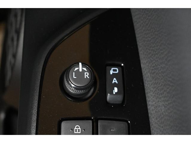 プリウス Ｓ　ハイブリッド　衝突被害軽減システム　オートクルーズコントロール　ＬＥＤヘッドランプ　１００Ｖ電源　メモリーナビ　バックカメラ　ＥＴＣ　ワンセグ　ミュージックプレイヤー接続可　ＣＤ　アルミホイール（25枚目）