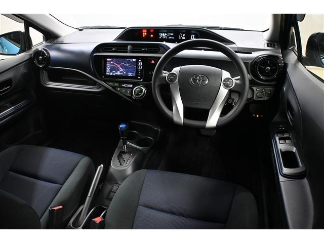 アクア Ｓ　ハイブリッド　メモリーナビ　バックカメラ　ＥＴＣ　フルセグ　ＤＶＤ再生　ＣＤ　キーレス　オートマ（4枚目）