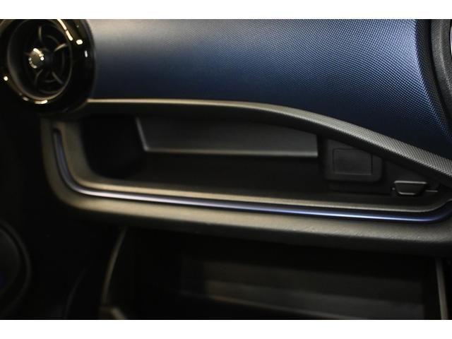 アクア Ｓ　ハイブリッド　メモリーナビ　バックカメラ　ＥＴＣ　フルセグ　ＤＶＤ再生　ＣＤ　キーレス　オートマ（16枚目）