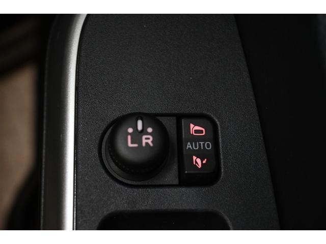 ルーミー カスタムＧ－Ｔ　衝突被害軽減システム　両側電動スライド　オートクルーズコントロール　ＬＥＤヘッドランプ　バックカメラ　ＥＴＣ　フルセグ　ミュージックプレイヤー接続可　アルミホイール　スマートキー　キーレス　ＣＶＴ（23枚目）