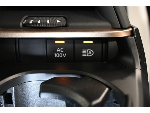 クラウンクロスオーバー Ｇアドバンスド・レザーパッケージ　４ＷＤ　ハイブリッド　衝突被害軽減システム　革シート　オートクルーズコントロール　ＬＥＤヘッドランプ　１００Ｖ電源　バックカメラ　ＥＴＣ　ドラレコ　フルセグ　ミュージックプレイヤー接続可　スマートキー（23枚目）