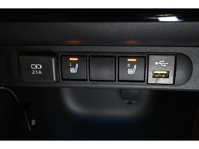 ヤリスクロス ハイブリッドＺ　展示・試乗車　ハイブリッド　衝突被害軽減システム　オートクルーズコントロール　ＬＥＤヘッドランプ　１００Ｖ電源　メモリーナビ　バックカメラ　ＥＴＣ　ドラレコ　ミュージックプレイヤー接続可　ＤＶＤ再生（12枚目）