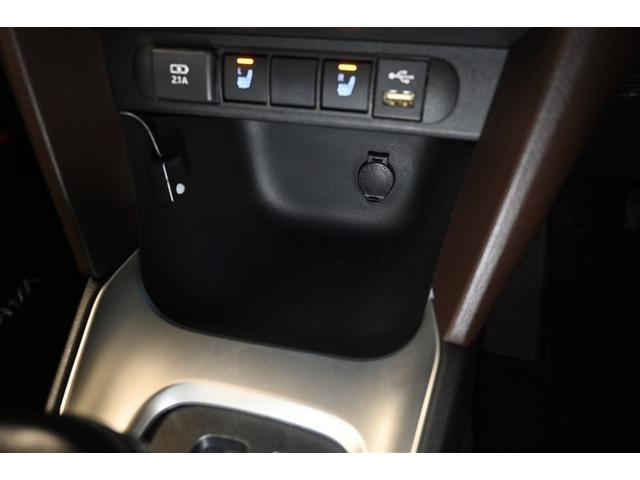 ヤリスクロス ハイブリッドＺ　展示・試乗車　ハイブリッド　衝突被害軽減システム　オートクルーズコントロール　ＬＥＤヘッドランプ　１００Ｖ電源　メモリーナビ　バックカメラ　ＥＴＣ　ドラレコ　ミュージックプレイヤー接続可　ＤＶＤ再生（13枚目）