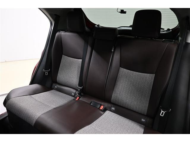 ヤリスクロス ハイブリッドＺ　展示・試乗車　ハイブリッド　衝突被害軽減システム　オートクルーズコントロール　ＬＥＤヘッドランプ　１００Ｖ電源　メモリーナビ　バックカメラ　ＥＴＣ　ドラレコ　ミュージックプレイヤー接続可　ＤＶＤ再生（28枚目）