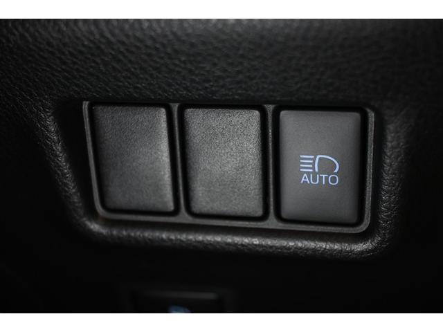 C-HR G ハイブリッド 衝突被害軽減システム オートクルーズコントロール LEDヘッドランプ メモリーナビ バックカメラ ETC ドラレコ フルセグ DVD再生 CD アルミホイール スマートキー キーレス(21枚目)